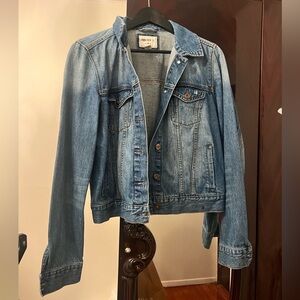 Small denim jacket, forever 21, women’s and teens. Jean jacket